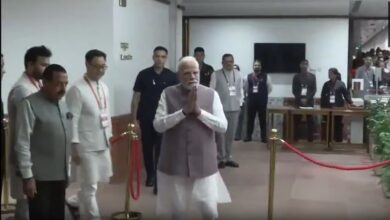 Vice Presidential Election: 17th Vice Presidential election of the country...! PM Modi casts his vote first... Counting of votes will begin at 6 pm... Watch the video here
