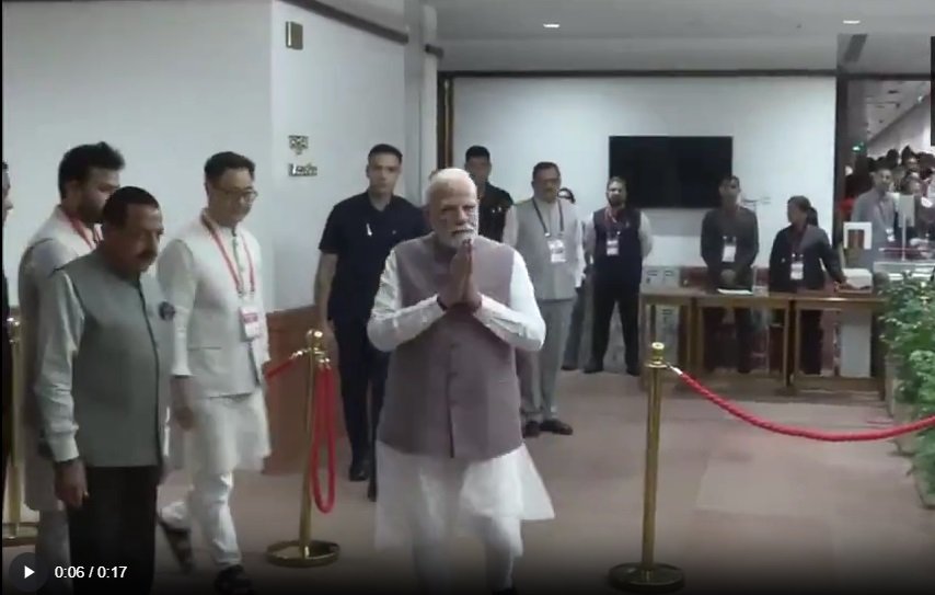 Vice Presidential Election : देश के 17वें उपराष्ट्रपति चुनाव…! PM Modi ने डाला सबसे पहले वोट…शाम 6 बजे शुरू होगी मतगणना…यहां देखें VIDEO