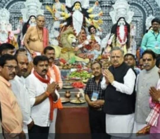 A grand Durga Puja celebration took place at Mana Camp! Senior leaders, including the Governor, visited Maa Durga... A sea of ​​devotees gathered.