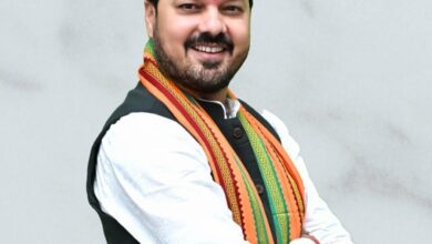MLA Anuj Sharma gave the gift of development works worth Rs 62.61 lakh to Dharsiwa...the long-awaited demand of the people got concrete shape.