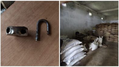 Theft in Ration Shop: Theft at a government ration shop in Gariaband! Thieves broke the lock and made off with sacks of rice and sugar.