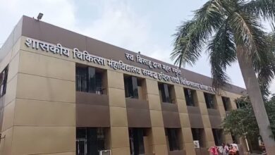 DMC Hospital: A trainee doctor in Korba was sexually assaulted! A senior doctor said, "You don't feel well..." and tried to touch her body. An FIR has been filed.