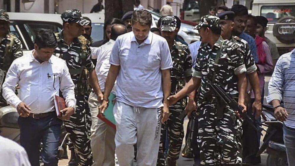 CG Liquor Scam: Main accused Anwar Dhebar granted interim bail by the Supreme Court…! He will return to jail in just four days… Learn why here.