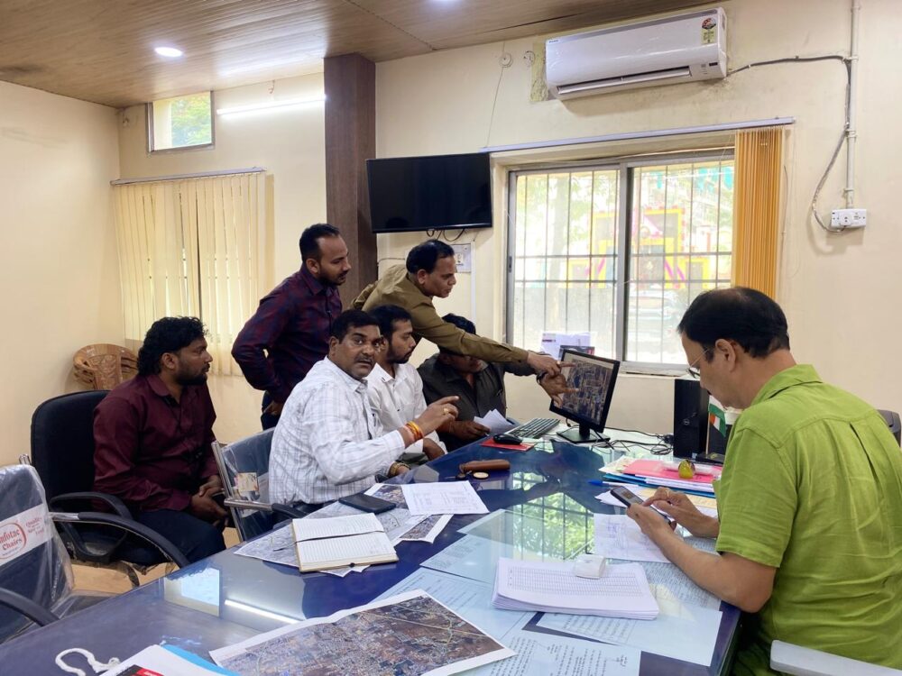 Raipur Nagar Nigam : रायपुर में जनगणना की तैयारियां तेज…! वार्ड 52 के 8000 भवनों को मिला नंबर…बना मॉडल क्षेत्र