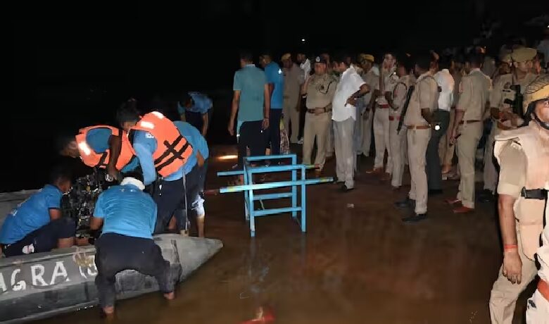 Durga Visarjan: After MP, now a major accident in Agra... 11 people drowned during Durga idol immersion... 3 dead... 1 critical, search continues for 7