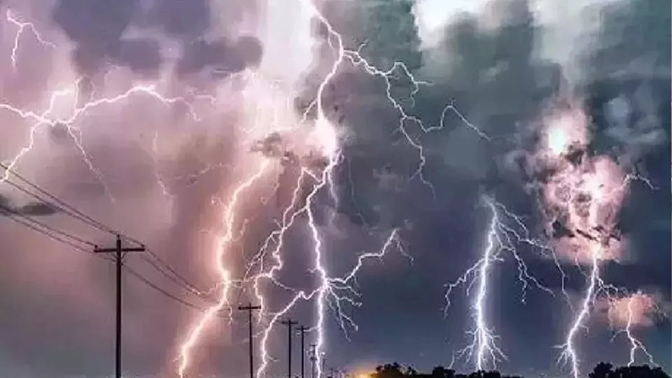 IMD Warns: Weather conditions will change again in Chhattisgarh...! Rain and thunderstorm alerts will be issued for these areas for the next three days.