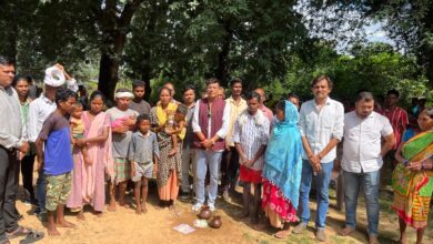 Conversion News: A major case of religious conversion in Sukma! Six families returned to their homes in Ranibhal in the presence of Crown Prince Vikrant Singh Deo, a landowner.