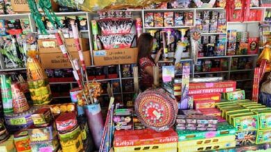 Diwali Festival: Big news from Raipur! Fireworks shops are operating without licenses. Only 83 out of 216 have received licenses. Illegal shops are a danger signal.