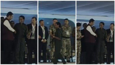 Maoist leader: A gun in his hand, a peaceful face, and a historic moment of surrender! Bhupati, the top leader of the Maoist war strategy, surrendered with a smile... Watch the video of that moment here.