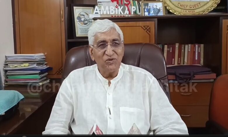 One Day CM: Singhdev's desire to become Chief Minister...! Chandrakar questions his unfulfilled aspirations, saying, "If he comes, I'll make him CM..." Singhdev's "Singh-swar"... a chance for jokes...? Listen to the video here.