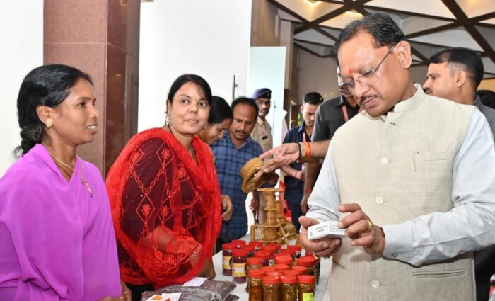 CM Vishnu: Prime Minister Narendra Modi's pledge to create lakhpati didis has made women self-reliant. Chhattisgarh's didis have become brand ambassadors of self-reliance. The success of lakhpati didis will inspire thousands of women.