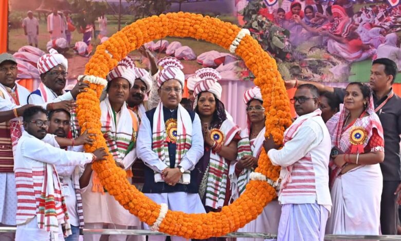Sohrai Karma Mahotsav 2025: Chief Minister attended the Sohrai Karma Mahotsav 2025, announced Rs 50 lakh for the construction of Karma Akhara in village Kandora, inaugurated the community hall of the Rautia community.
