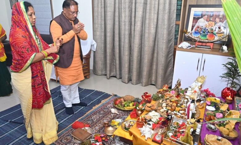 CM Vishnu: Chief Minister Vishnu Dev Sai performed Govardhan Puja and wished for the happiness, prosperity and well-being of the state.