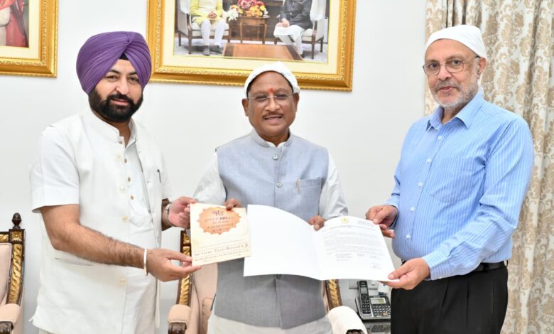 Courtesy Meet: Punjab Government Ministers paid a courtesy call on Chief Minister Vishnu Dev Sai and invited him to the programme organised on the 350th martyrdom day of Guru Tegh Bahadur Ji.
