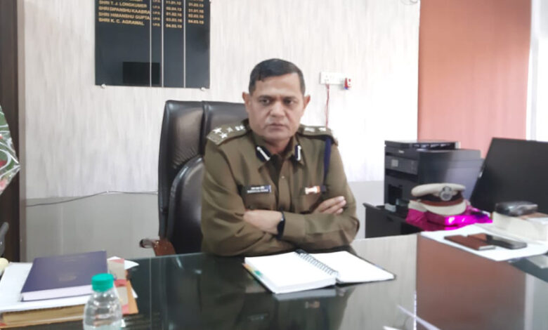 Trouble for Ratanlal Dangi: IG Ratanlal Dangi makes a major revelation...! Trouble struck on the night of Karva Chauth...attempted to tarnish his image by showing obscene pictures...wife's health deteriorated.