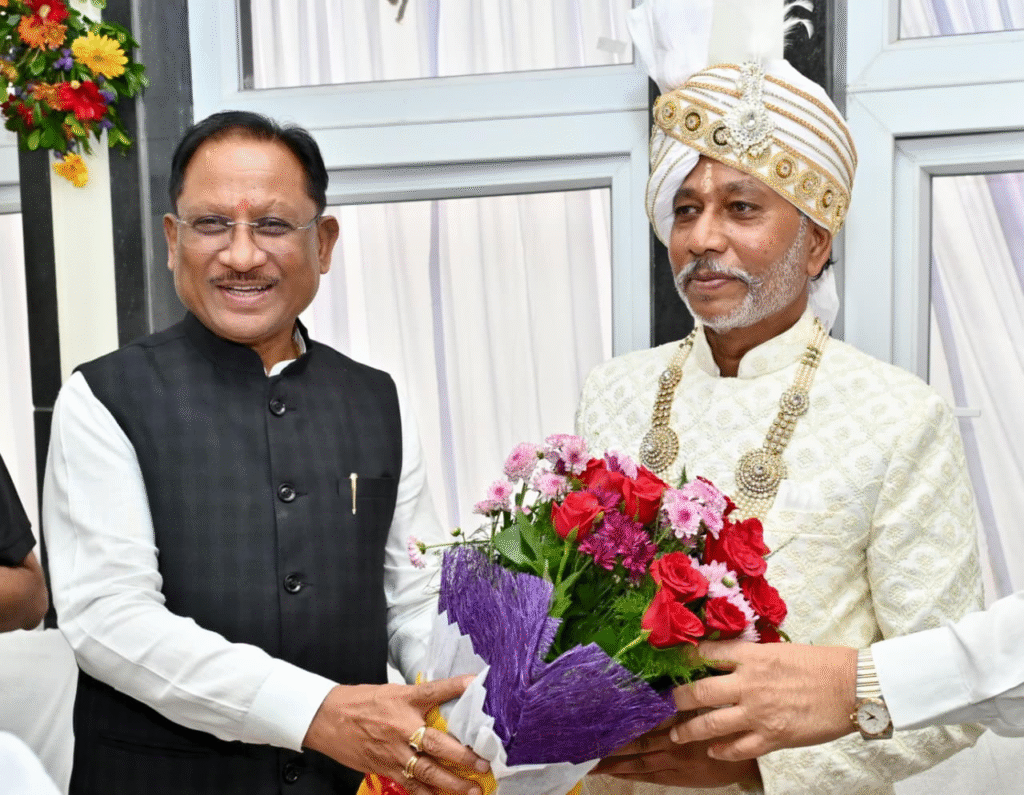 Housewarming Ceremony: Chief Minister Sai attended the housewarming ceremony of Guru Khuswant Saheb, extended birthday wishes to religious leader Guru Baldas Saheb Ji.