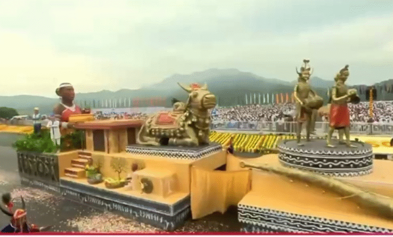 Unity Parade: Bastar honoured on the soil of Gujarat... Chhattisgarh's tableau showcased a new model of development in the Unity Parade, Prime Minister Narendra Modi was impressed by the glimpse of the new Chhattisgarh.