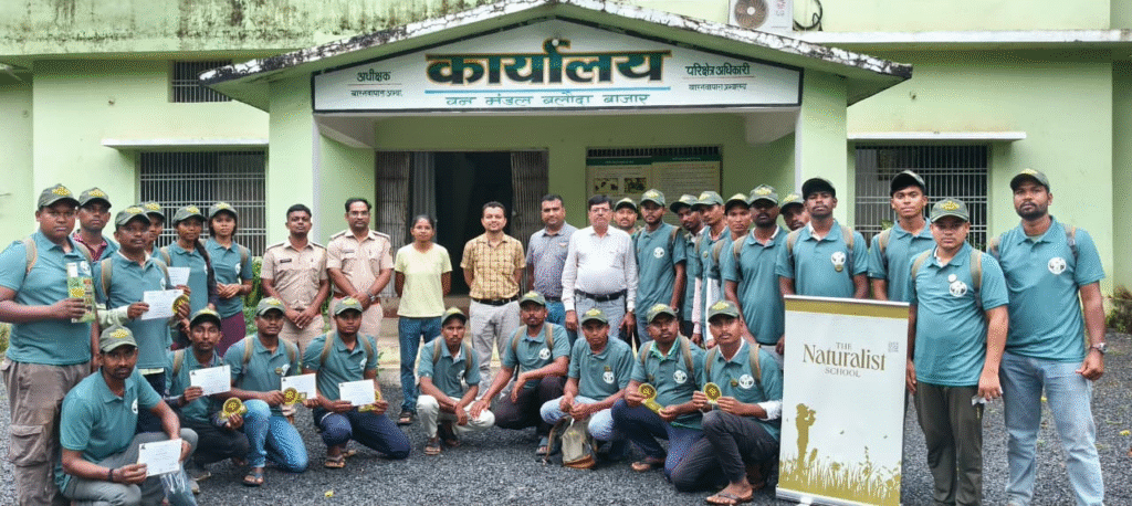 Barnawapara Sanctuary : युवाओं को वन्यजीव पर्यटन एवं पर्यावरण संरक्षण की दी गई गहन जानकारी, बारनवापारा अभ्यारण्य में पाँच दिवसीय इको-टूरिज्म गाइड प्रशिक्षण कार्यक्रम सम्पन्न