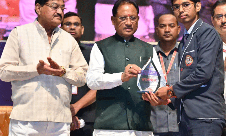 World Standards Day: Chief Minister participated in the Standards Festival organized on the occasion of World Standards Day, Chief Minister administered the Quality Pledge on World Standards Day, said – transparency, consumer rights and innovation are paramount in every field.