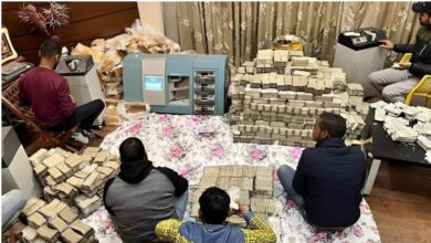 DIG's Honesty Is Tainted: Anti-drug crusader...DIG's 'honesty' is severely tarnished...! ₹5 crore in cash in 3 bags and 1 briefcase...countless foreign liquor and a large quantity of jewelry seized...see here