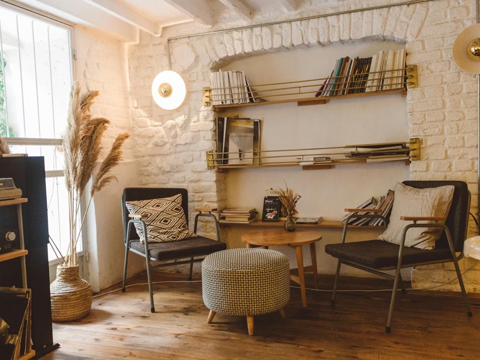 Vastu Defects: Why doesn't prosperity last in your home? Learn about the effects of these major Vastu defects.