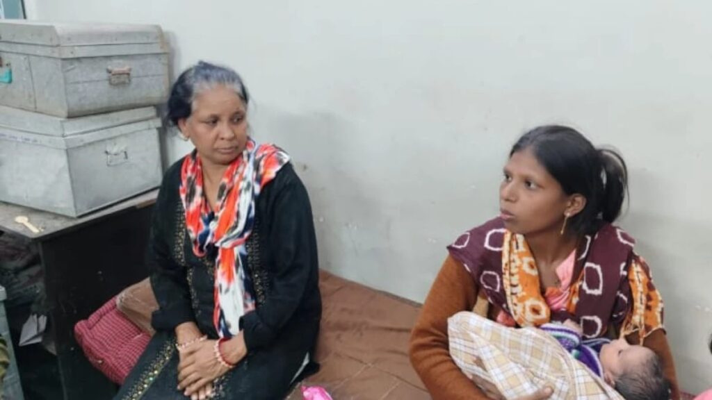 Newborn Theft Case : मेकाहारा अस्पताल में नवजात शिशु अपहरण मामले में बड़ी कार्रवाई…! मां-बेटी को10-10 साल की सजा…बेचने की थी साजिश