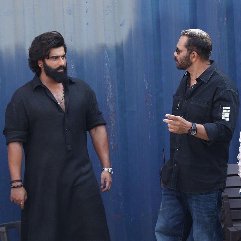 सिंघम अगेन के 1 साल – अर्जुन कपूर और रोहित शेट्टी की बॉन्डिंग चमकी पर्दे पर