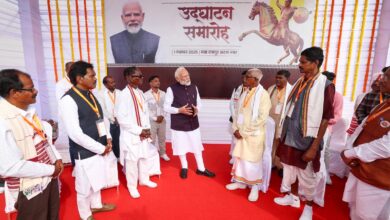 PM Modi: Prime Minister Narendra Modi inaugurated the Martyr Veer Narayan Singh Memorial cum Tribal Freedom Fighter Museum.