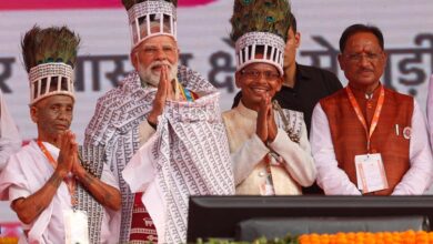Establishment of Chhattisgarh State: Heartfelt devotion, representatives of the Ramnami Samaj met Prime Minister Narendra Modi in a heartfelt way, Chief Minister Vishnudev Sai shared this emotional moment on social media.