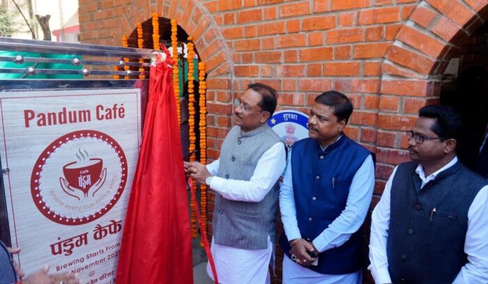 Pandum Cafe: Chief Minister Vishnu Dev Sai inaugurated 'Pandum Cafe', the inauguration of Pandum Cafe is an inspiring symbol of the positive change taking place towards Naxal eradication in Bastar.