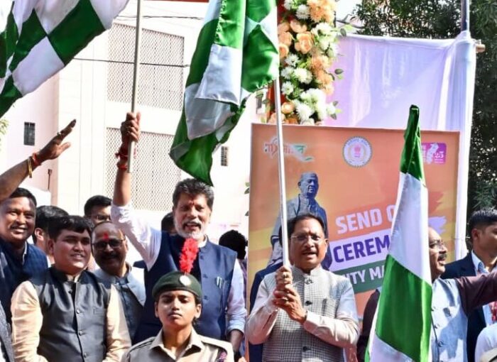 Unity March: Chief Minister Vishnudev Sai flagged off a group of 68 youth from the state for the Unity March. The youth will participate in the foot march from Sardar Patel's Karmabhoomi Karamsad to the Statue of Unity in Kevadia.