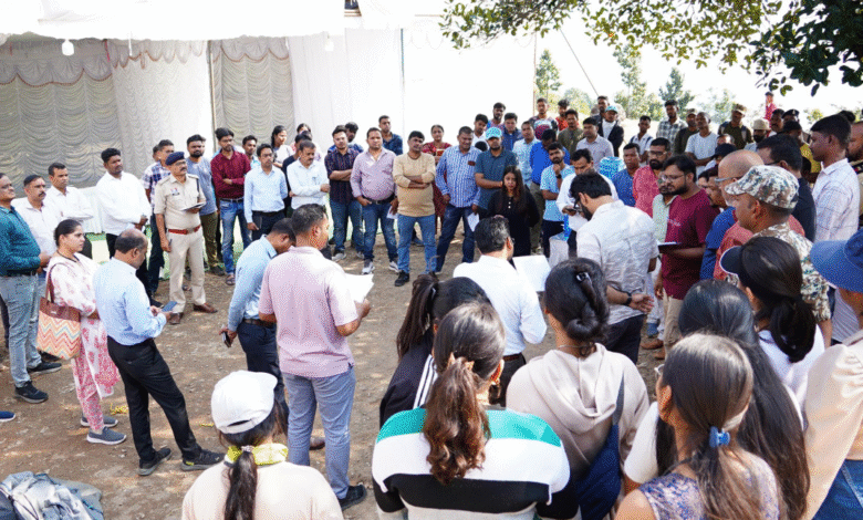 Jashpur Jamboree 2025: A grand celebration of 'Jashpur Jamboree 2025' is being organised in Jashpur from 6-9 November. Collector Rohit Vyas visited the place and inquired about the preparations.