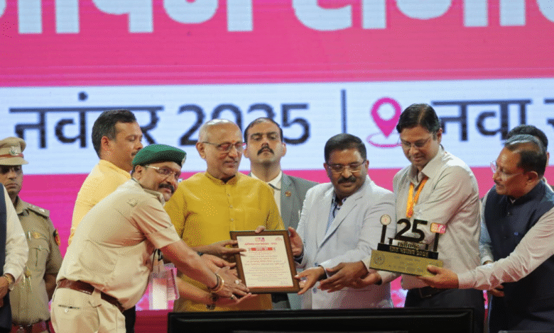 Third Prize: The Forest and Climate Change Department's exhibition received the third prize. Forest Force Chief V. Srinivas Rao received the award from Vice President C.P. Radhakrishnan.