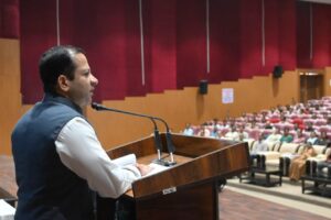 Board Exam में 10% ग्रोथ को बनाए रखने शिक्षा सचिव का मंत्र…! गुणवत्तापूर्ण शिक्षा और उच्च नैतिकता पर जोर