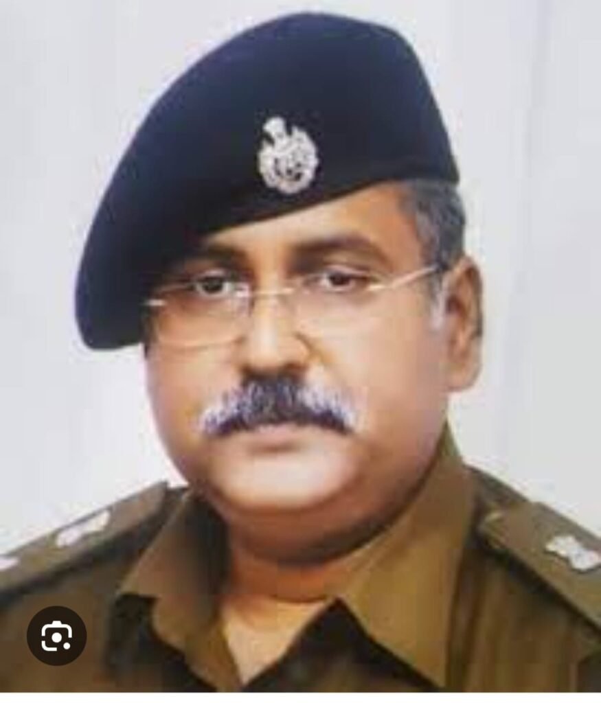 Senior IPS officer : वरिष्ठ आईपीएस अधिकारी प्रखर पांडेय का निधन…हृदयघात के बाद रामकृष्ण केयर हॉस्पिटल में ली अंतिम सांस