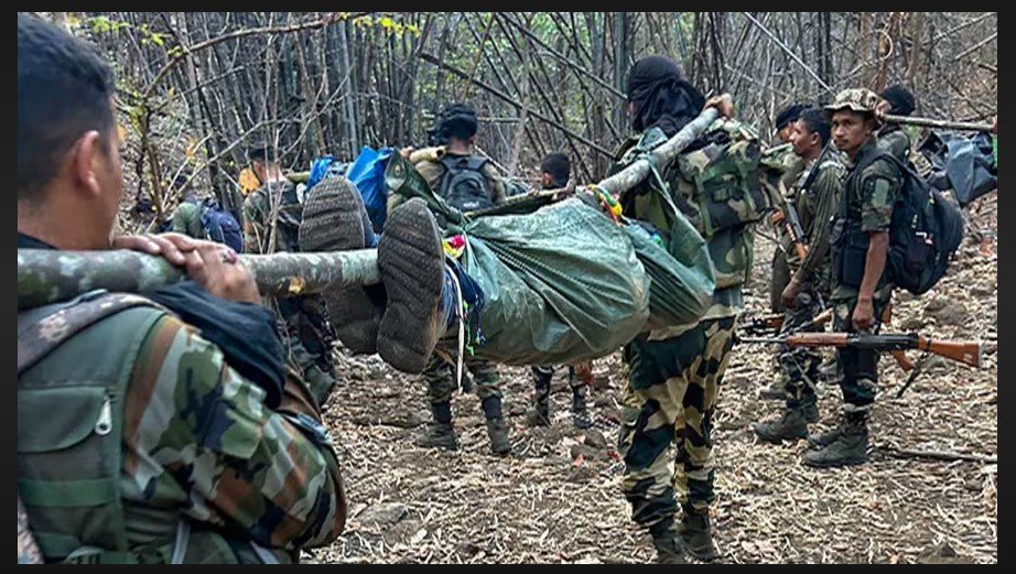 Naxal Encounter : बीजापुर में सुरक्षाबलों और नक्सलियों के बीच मुठभेड़…! नक्सली कमांडर उधम सिंह ढेर