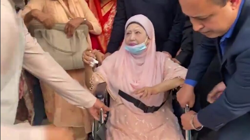 Bangladesh Politics : बिग ब्रेकिंग…पूर्व PM खालिदा जिया का निधन…! एक दिन पहले किया था नामांकन