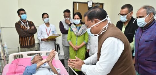 CM Vishnu ने ज्ञानपीठ पुरस्कार से सम्मानित साहित्यकार विनोद कुमार शुक्ला के स्वास्थ्य लाभ की कामना की