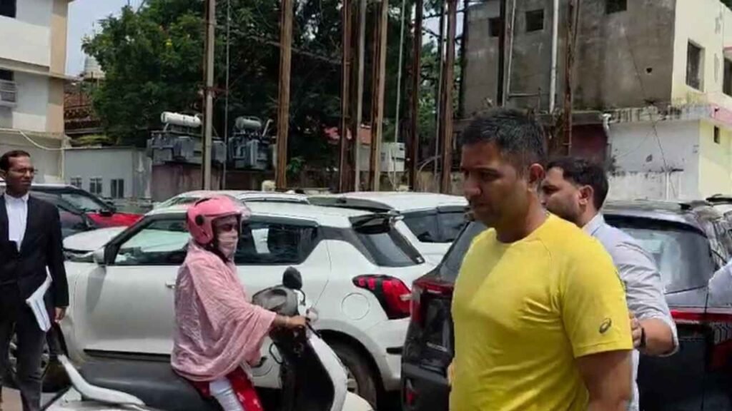 Liquor Scam Case : चैतन्य बघेल को शराब घोटाले से मिले ₹250 करोड़…EOW ने विशेष न्यायालय में पेश की 3800 पेज की चार्जशीट…इसका किया गया है ज़िक्र