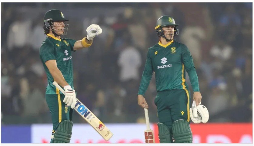 India-South Africa ODI : रायपुर में रोमांचक मुकाबला…! कोहली–ऋतुराज के शतक गए बेकार…अफ्रीका ने 359 रन का पहाड़ चढ़कर किया सीरीज बराबर