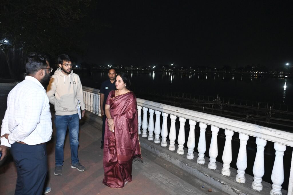 Budhatalaab Fountain : बूढ़ातालाब फाउंटेन बंद रहने पर महापौर की सख्त कार्रवाई…! ठेकेदार को नोटिस…सिक्योरिटी डिपॉजिट जब्त करने के निर्देश