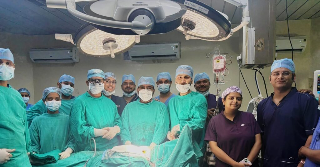Ambedkar Hospital रायपुर में छाती के दुर्लभ कैंसर का सफल ऑपरेशन…! 29 वर्षीय मरीज की जान बची