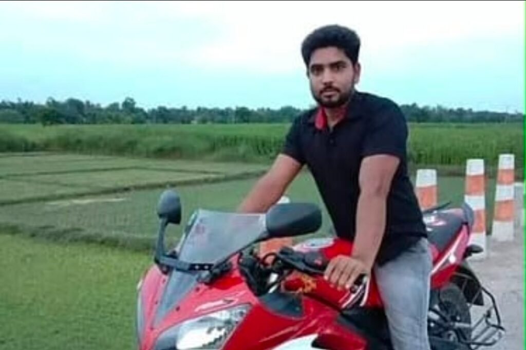 Hindu Killing : बांग्लादेश में भीड़ ने ‘चोर-चोर’ का शोर मचाते हुए फिर कर दी एक और हत्या…अब अमृत मंडल हुआ हिंसा का शिकार