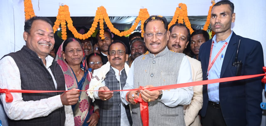 CM Vishnu ने फरसाबहार, कुनकुरी और मनोरा में पोषण पुनर्वास केन्द्रों का किया शुभारंभ