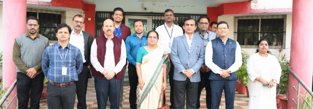 Overview of Research Buildings : आरबीआई अधिकारियों ने किया कृषि महाविद्यालय, इंदिरा गांधी कृषि विश्वविद्यालय, रायपुर के अनुसंधान भवनों का अवलोकन