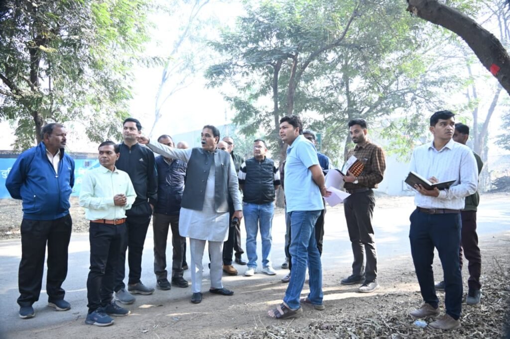 Smart City Raipur : रायपुर पश्चिम को मिलने जा रही है बड़ी सौगात…! MLA मूणत ने प्रशासनिक अधिकारियों के साथ किया स्थल निरीक्षण…क्या मिलेगा यहां देखें