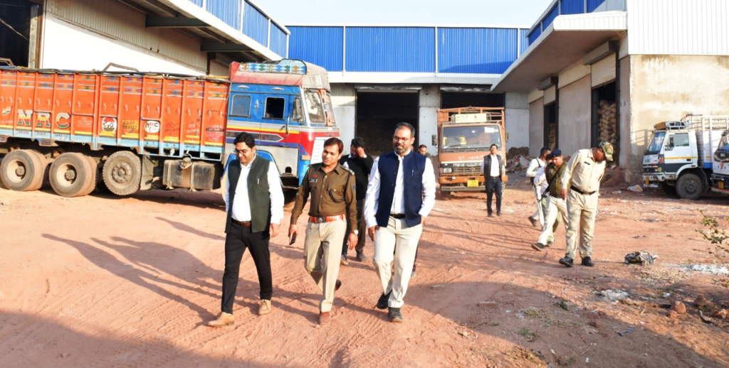 Strict Action : मुंगेली में बड़ी कार्रवाई…! 14 राइस मिलें सील…12 हजार क्विंटल से अधिक धान जब्त