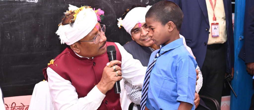 CM Vishnu ने बालक आश्रम में अतिरिक्त कक्ष निर्माण को दी स्वीकृति, मुख्यमंत्री साय ने बालक आश्रम में अतिरिक्त कक्ष निर्माण को दी स्वीकृति