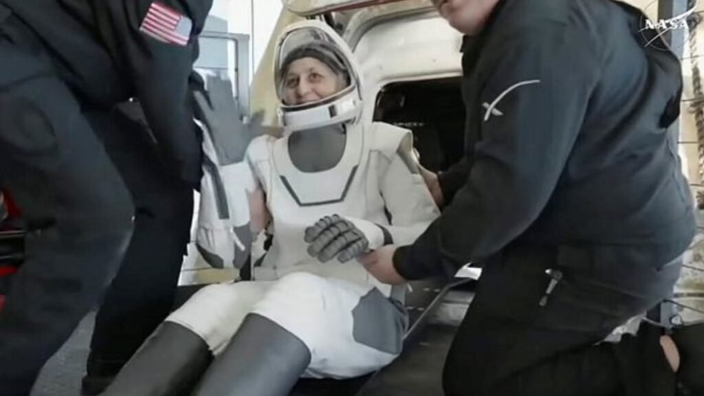 NASA : स्पेस से नेतृत्व तक…! 608 दिन अंतरिक्ष में बिताने वाली सुनीता विलियम्स ने NASA से ली विदाई…27 साल की ऐतिहासिक सेवा का हुआ समापन