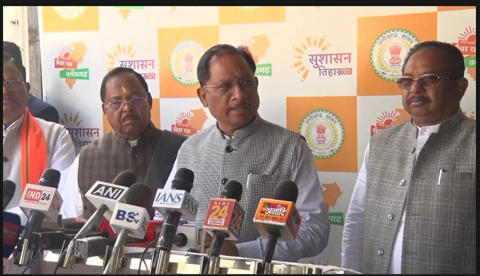 Jamboree Controversy : बृजमोहन अग्रवाल VS गजेंद्र यादव…! हाईकोर्ट में याचिका दायर…अपने ही पार्टी के मंत्री को चेयरमैन बनाए जाने को दी चुनौती…अब मुख्यमंत्री का भी बयान आया सामने…यहां सुनें VIDEO